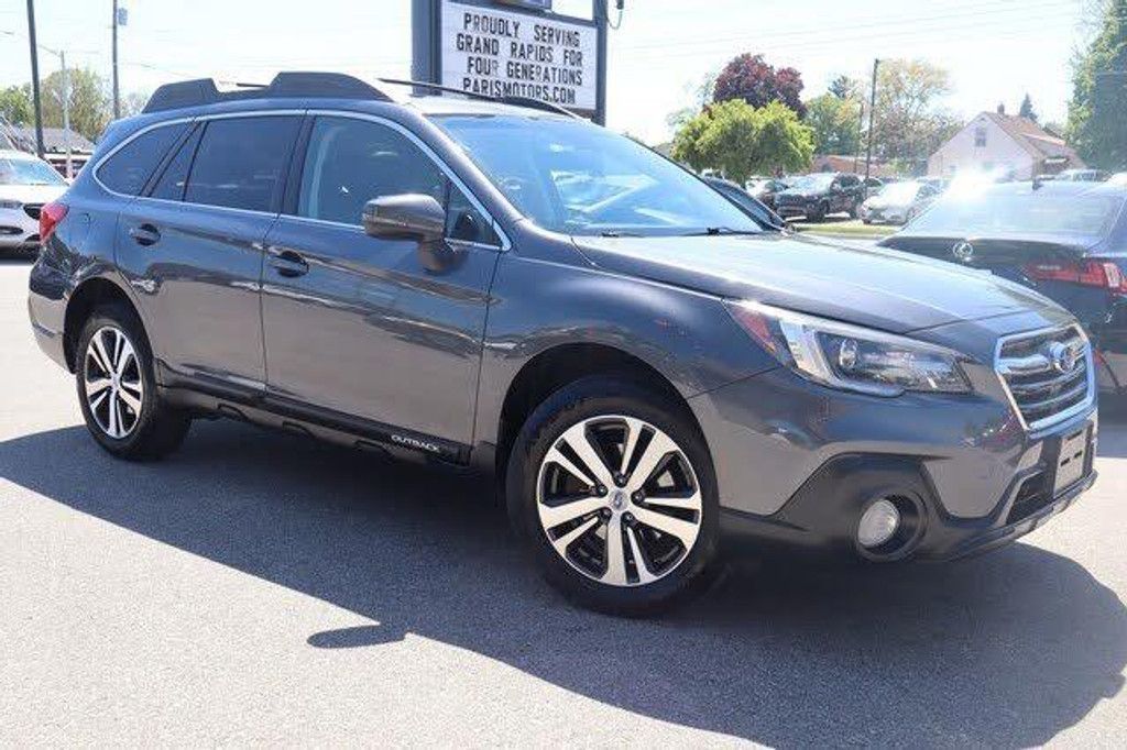 2019 Subaru Outback Limited M R