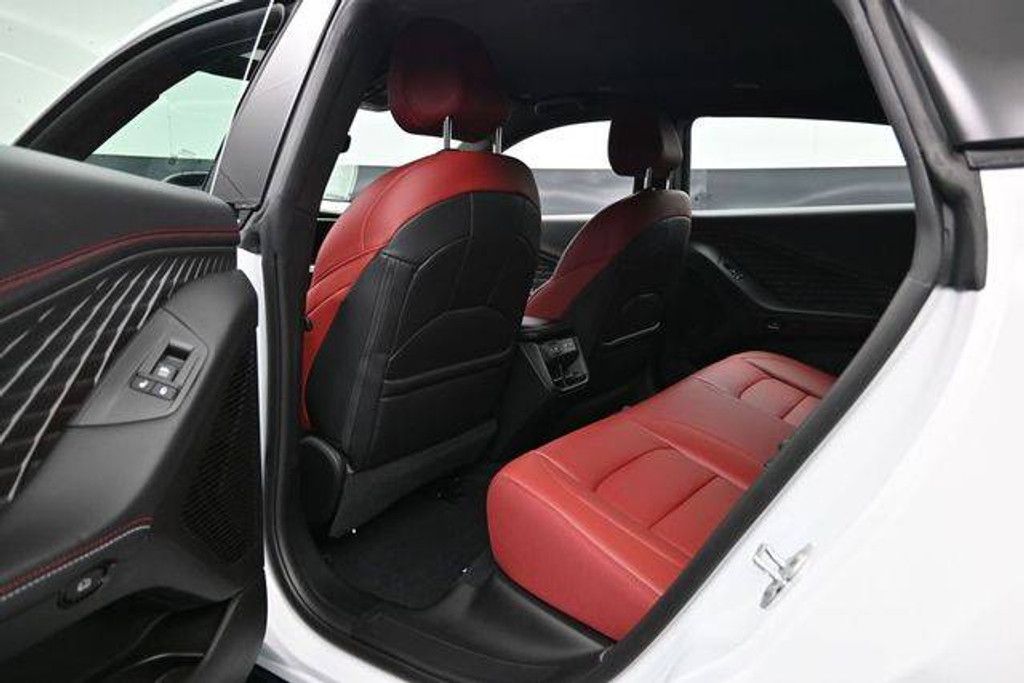 2026 DODGE Charger - photo 22