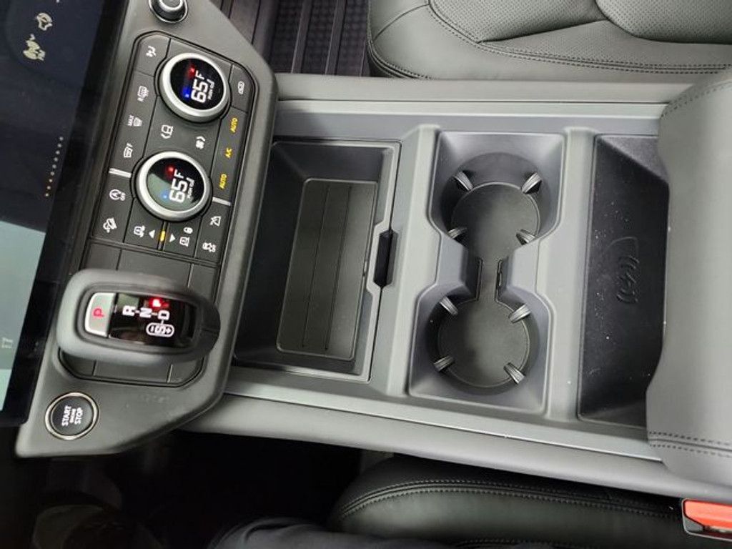 2026 LAND ROVER Defender - photo 23