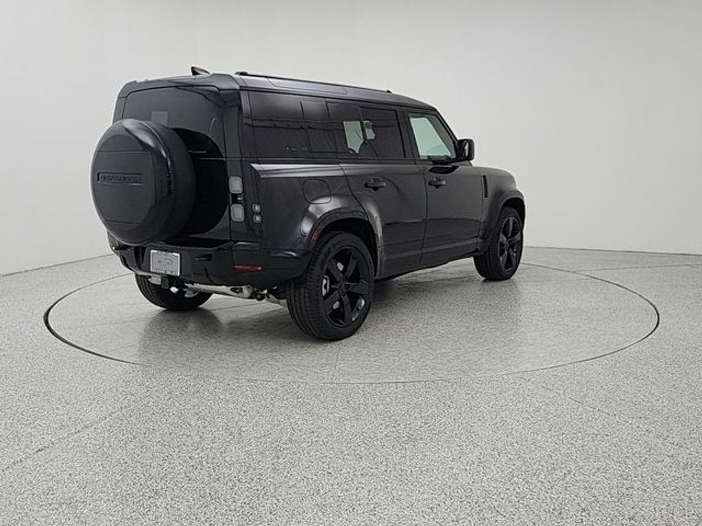 2026 LAND ROVER Defender - photo 6