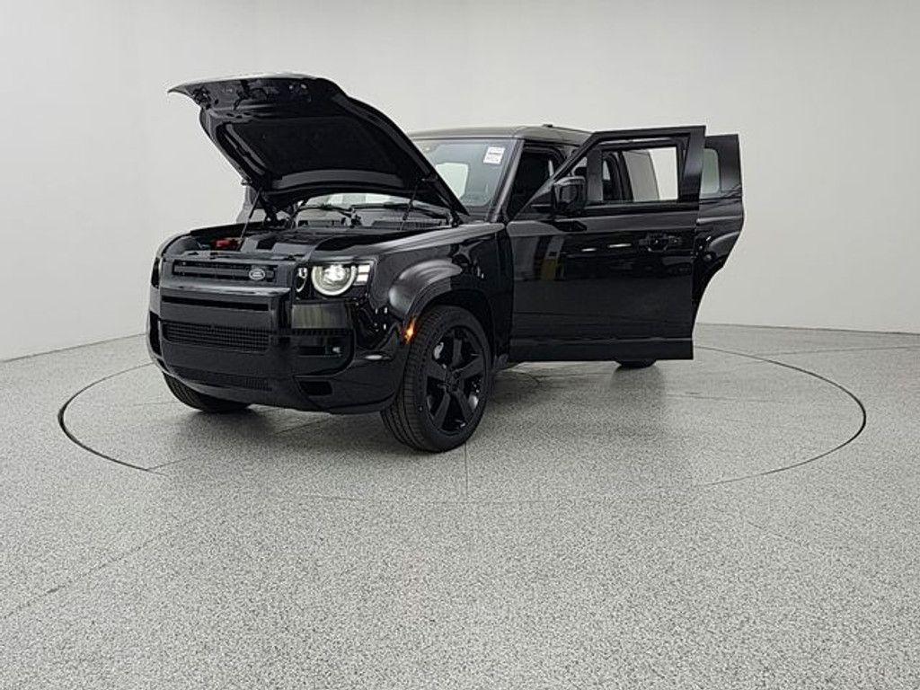 2026 LAND ROVER Defender - photo 10