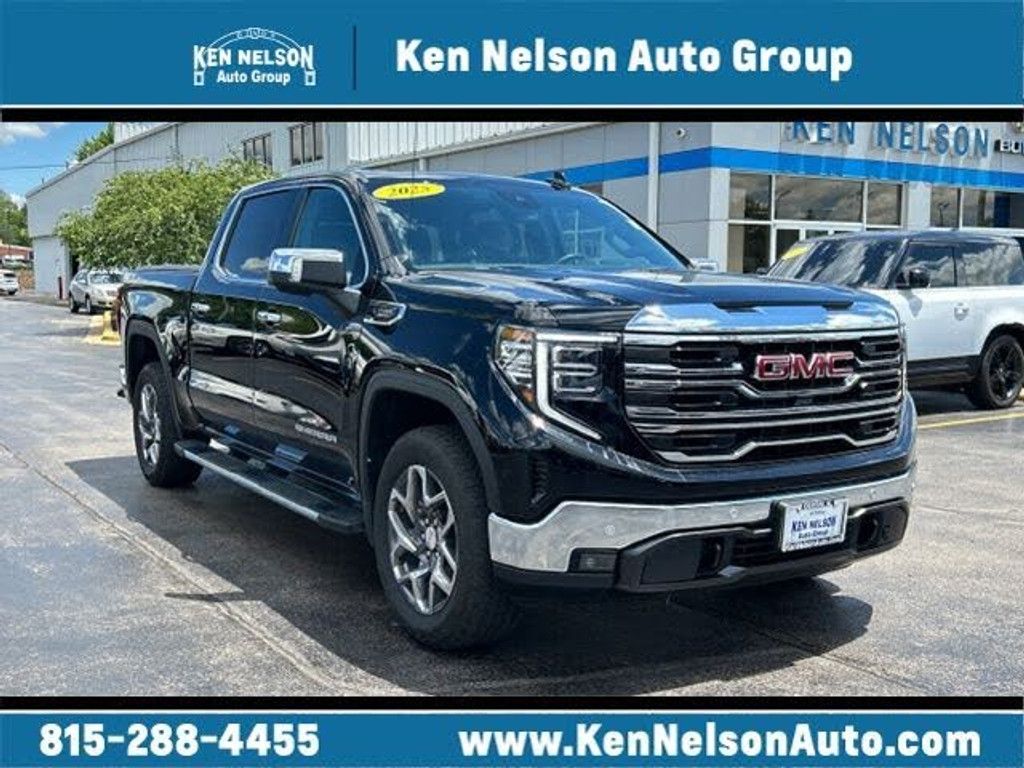 2025 GMC Sierra SLT