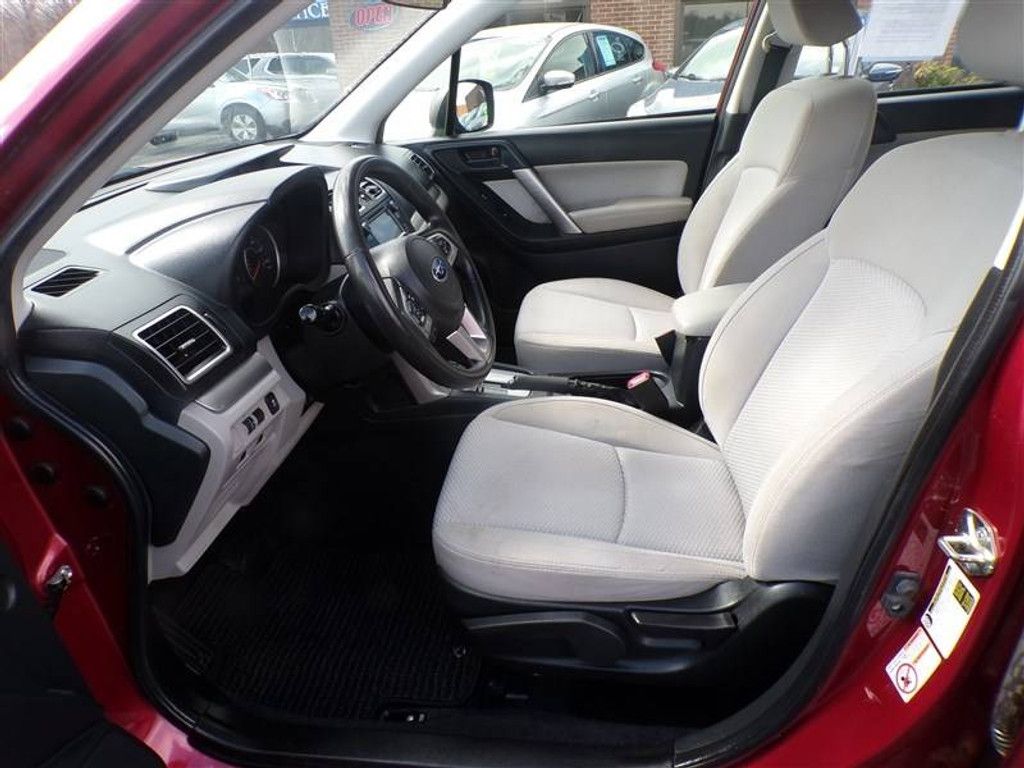 2017 SUBARU Forester - photo 10