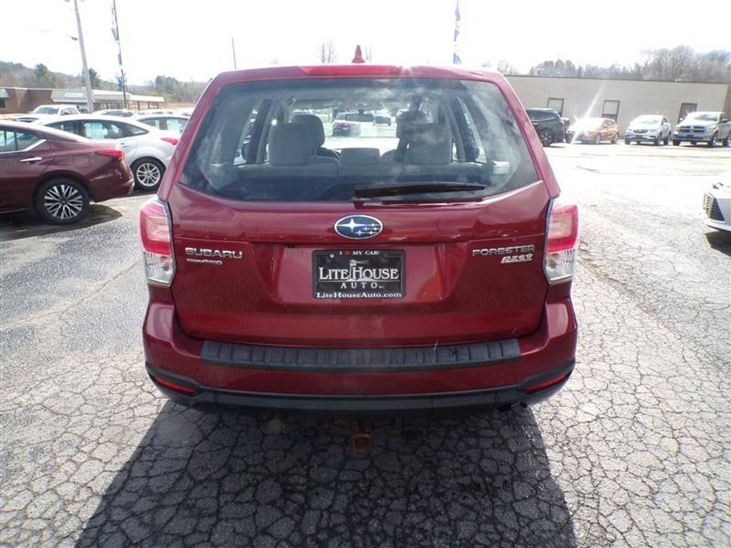 2017 SUBARU Forester - photo 3