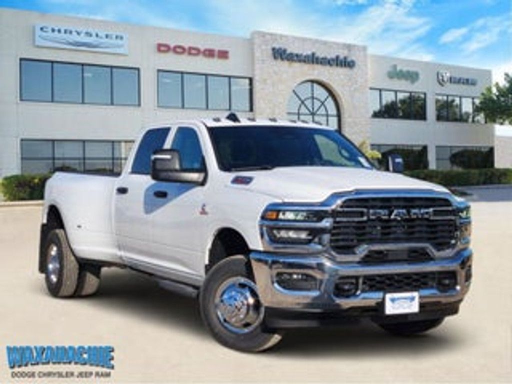 2026 RAM 3500 - main photo