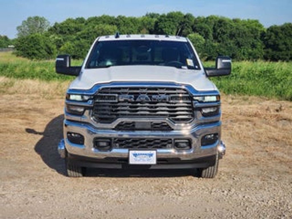 2026 RAM 3500 - photo 2