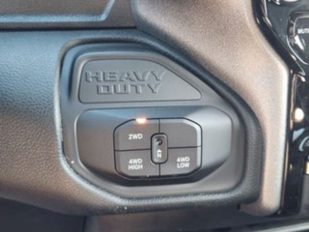 2026 RAM 3500 - photo 18