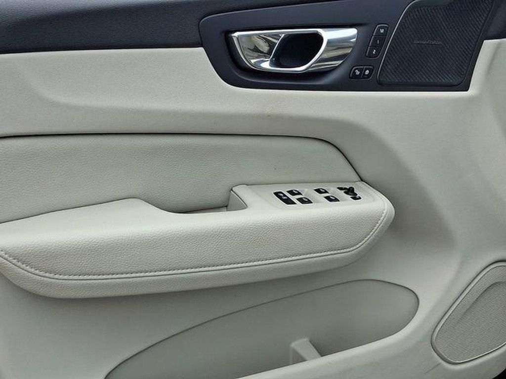 2020 VOLVO XC60 - photo 19
