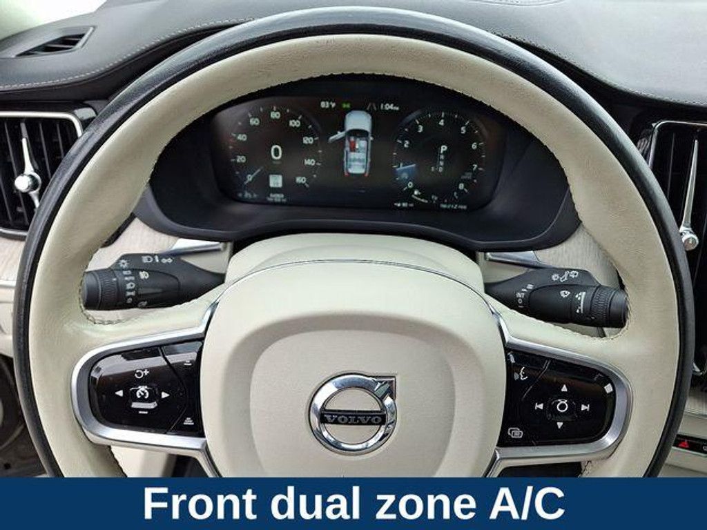 2020 VOLVO XC60 - photo 5