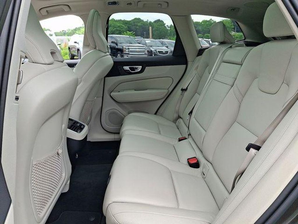 2020 VOLVO XC60 - photo 17