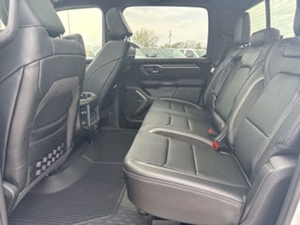 2026 RAM 1500 - photo 19