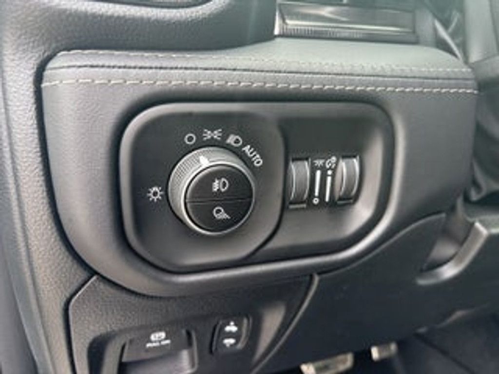 2026 RAM 1500 - photo 14