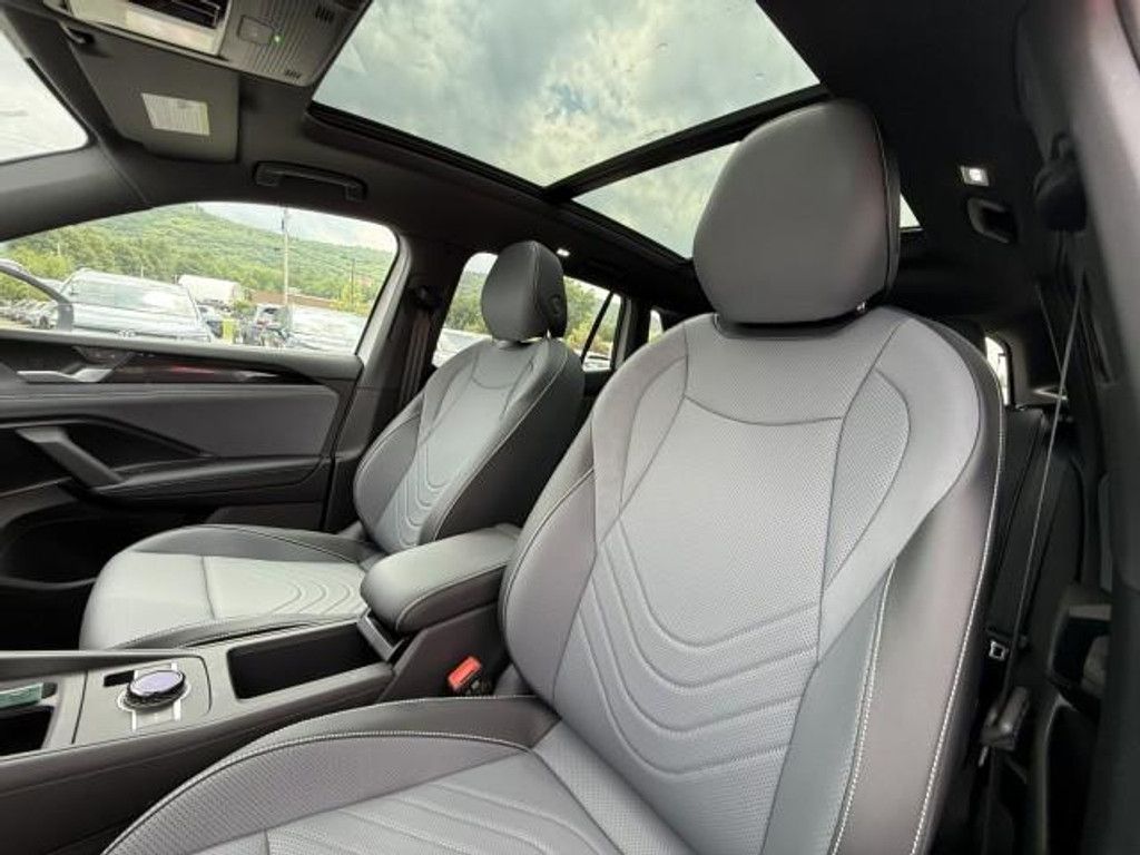 2026 VOLKSWAGEN Tiguan - photo 11