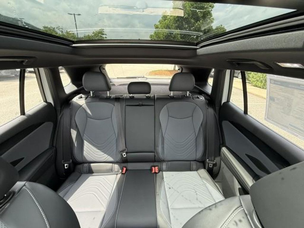 2026 VOLKSWAGEN Tiguan - photo 17