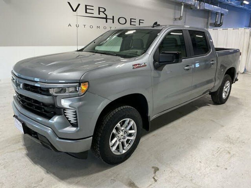 2025 Chevrolet Silverado RST