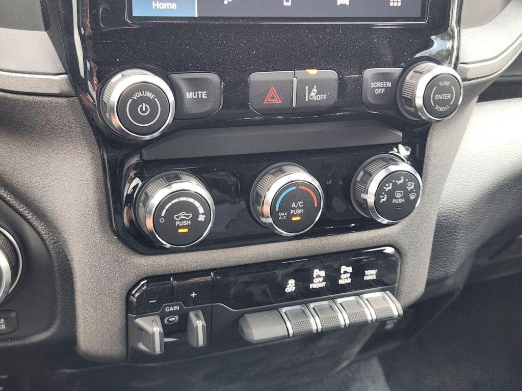 2026 RAM 1500 - photo 14