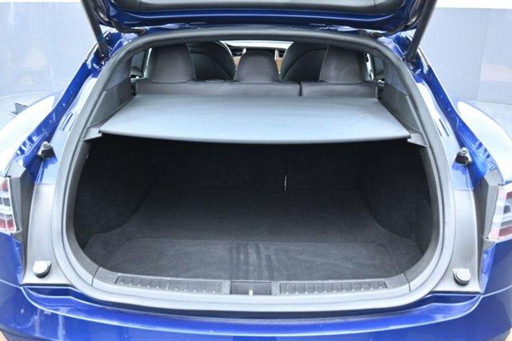 2020 TESLA Model S - photo 14