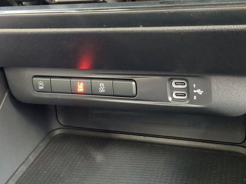 2026 DODGE Charger - photo 23