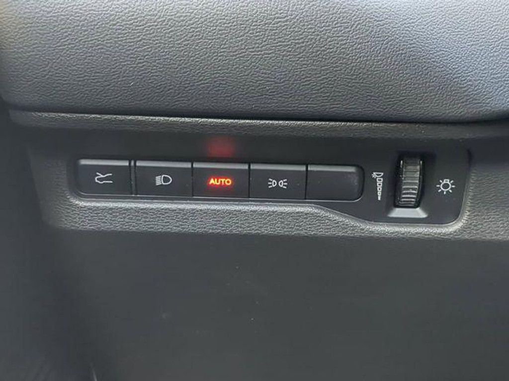 2026 DODGE Charger - photo 24