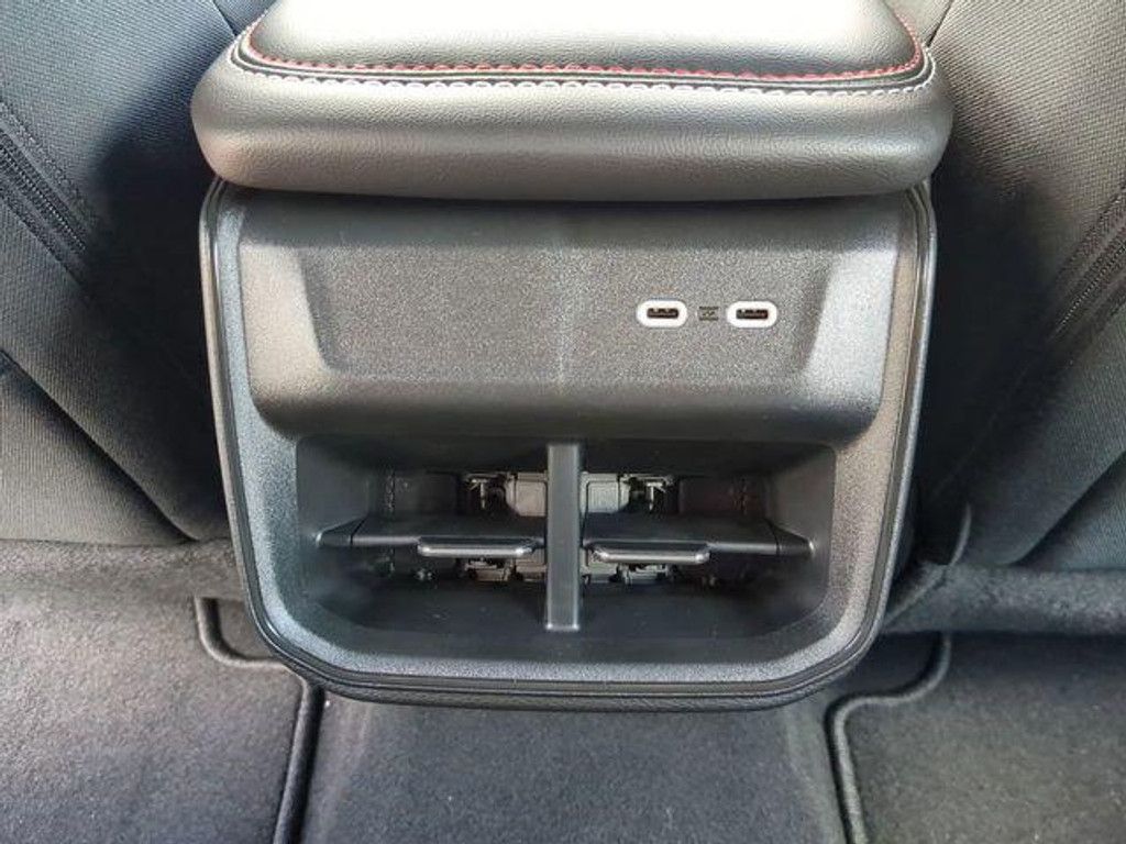 2026 DODGE Charger - photo 15