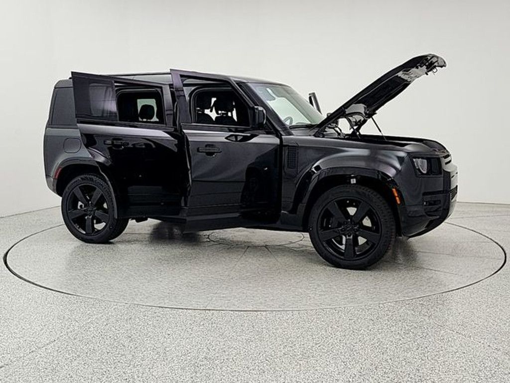 2026 LAND ROVER Defender - photo 11