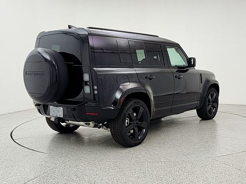2026 LAND ROVER Defender - photo 6