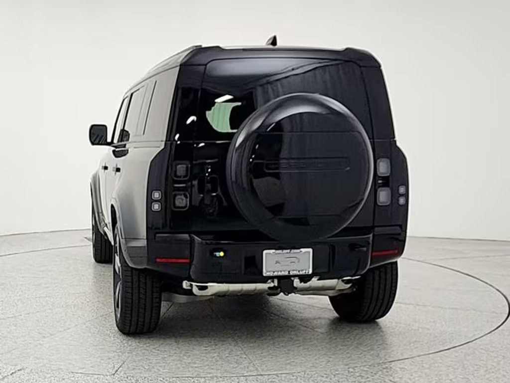 2026 LAND ROVER Defender - photo 7