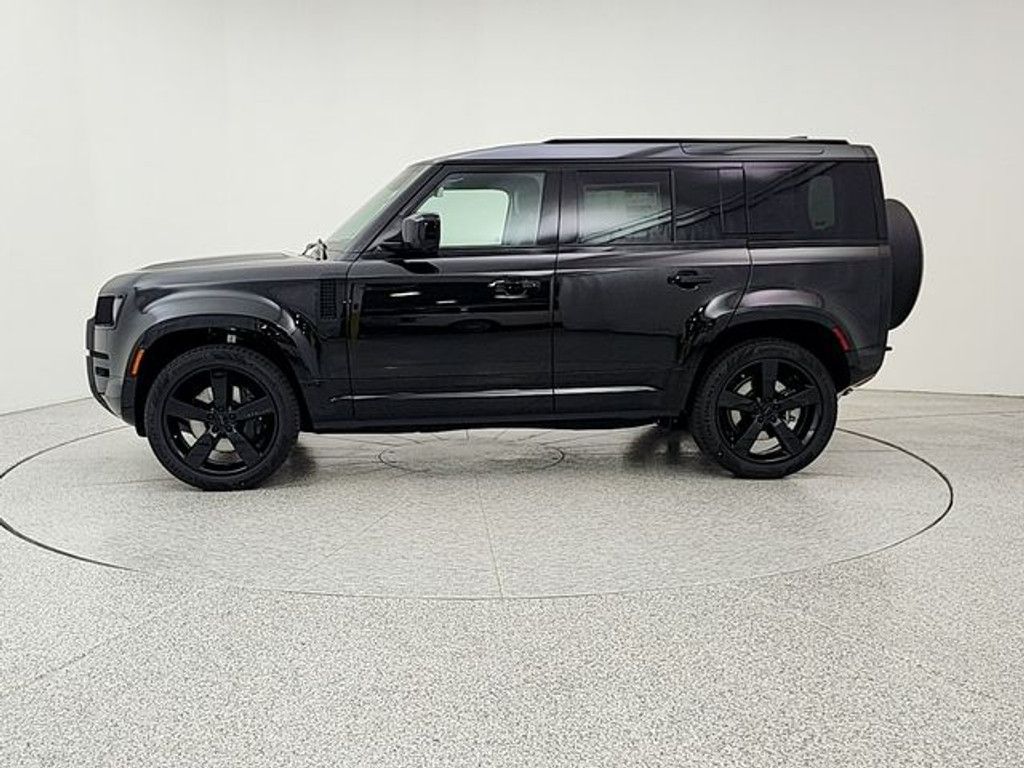 2026 LAND ROVER Defender - photo 9
