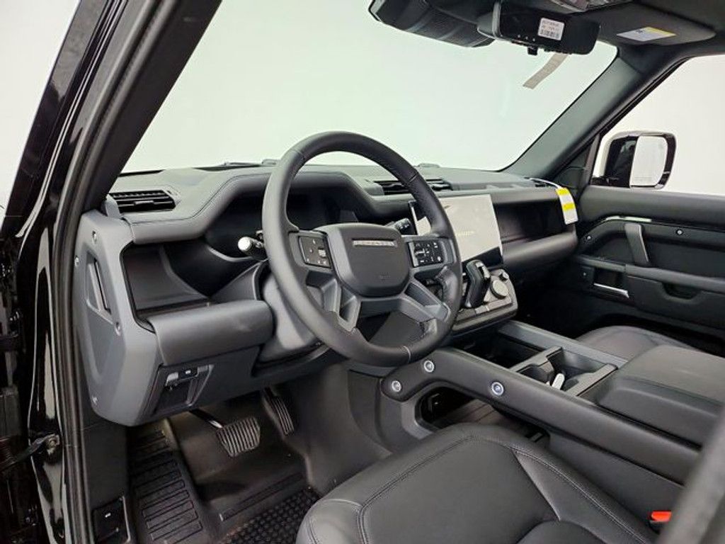 2026 LAND ROVER Defender - photo 17