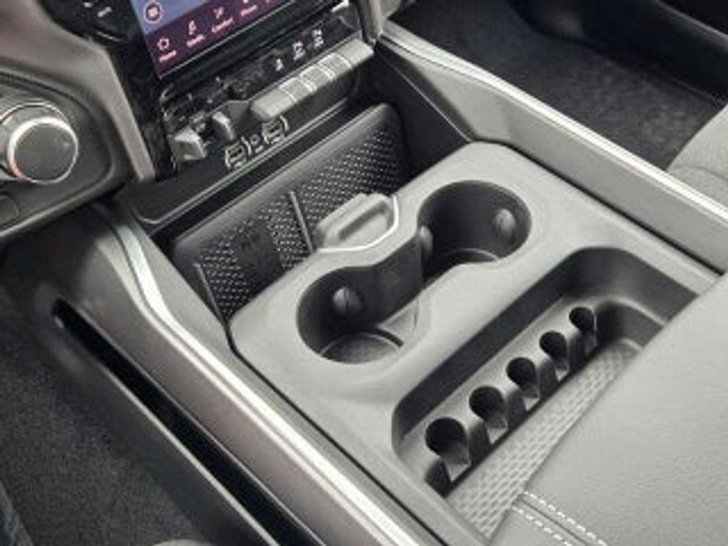 2026 RAM 1500 - photo 16