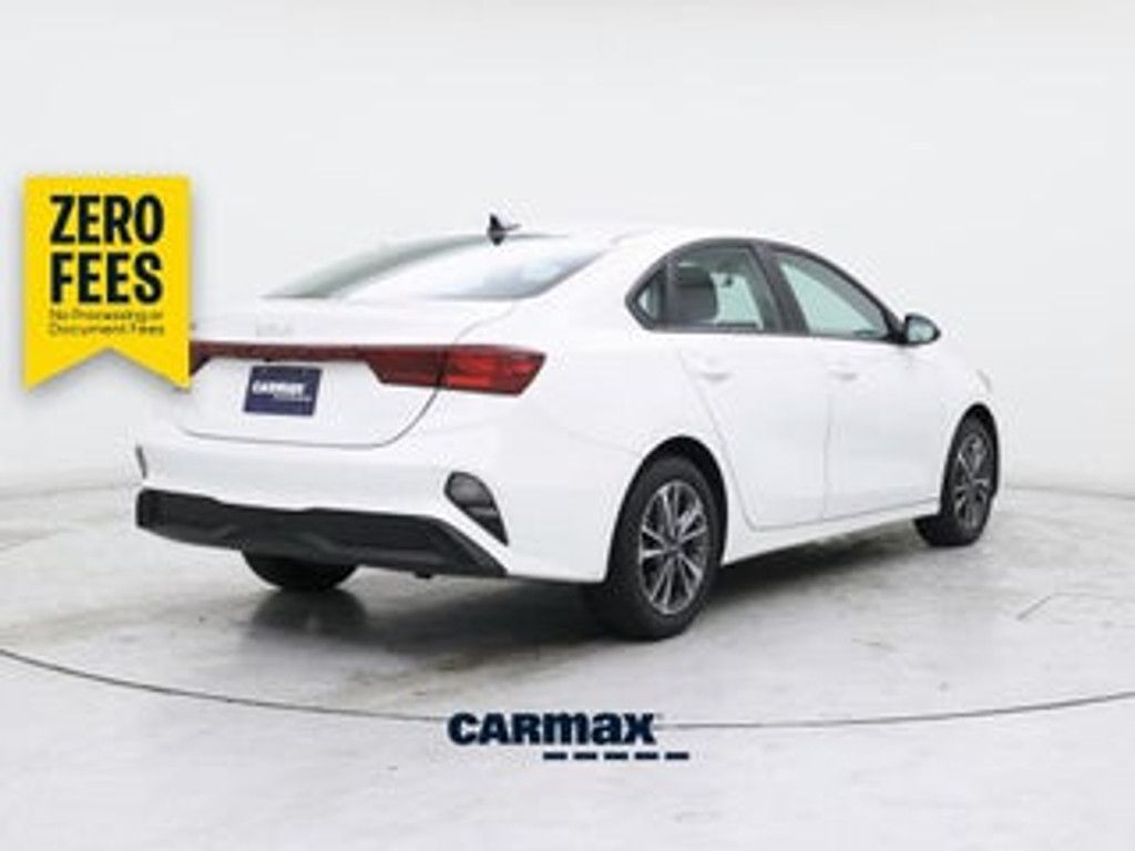 2024 KIA Forte - photo 17