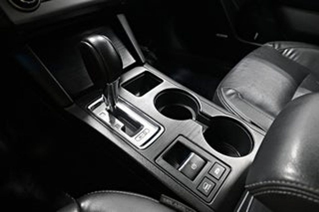 2016 SUBARU Outback - photo 18