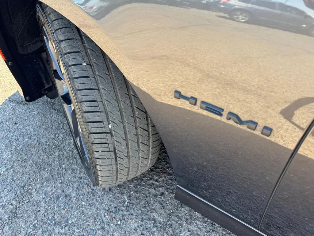 2021 DODGE Charger - photo 9