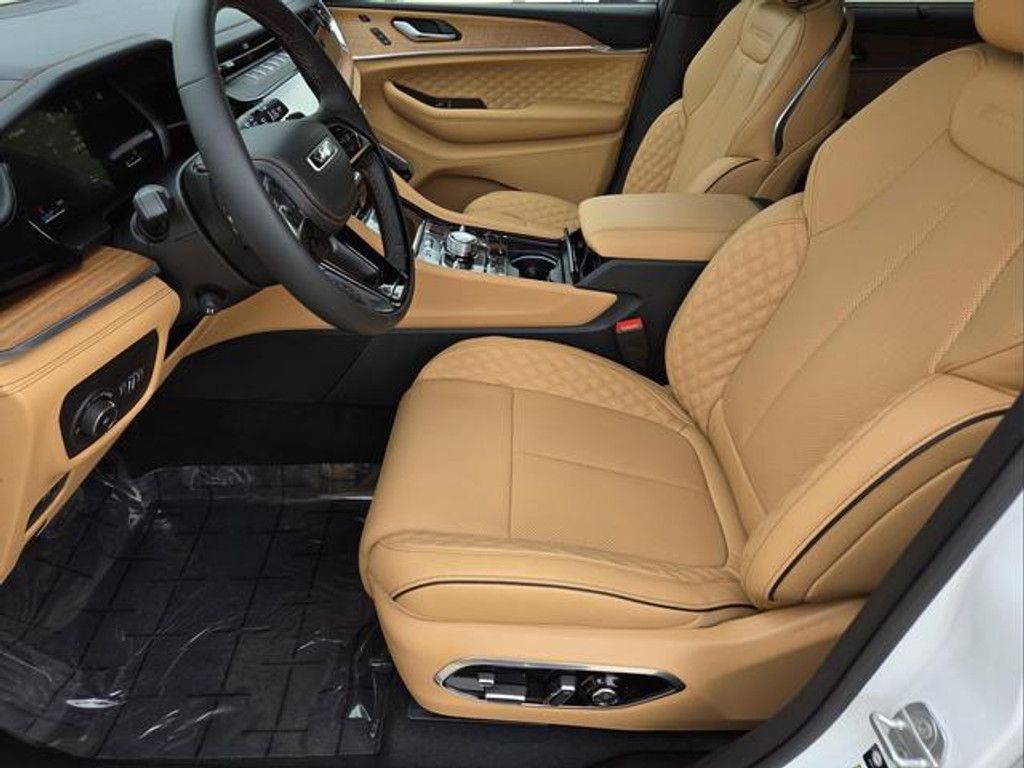 2026 JEEP Grand Cherokee L - photo 13