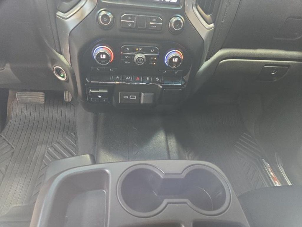 2021 CHEVROLET Silverado - photo 12