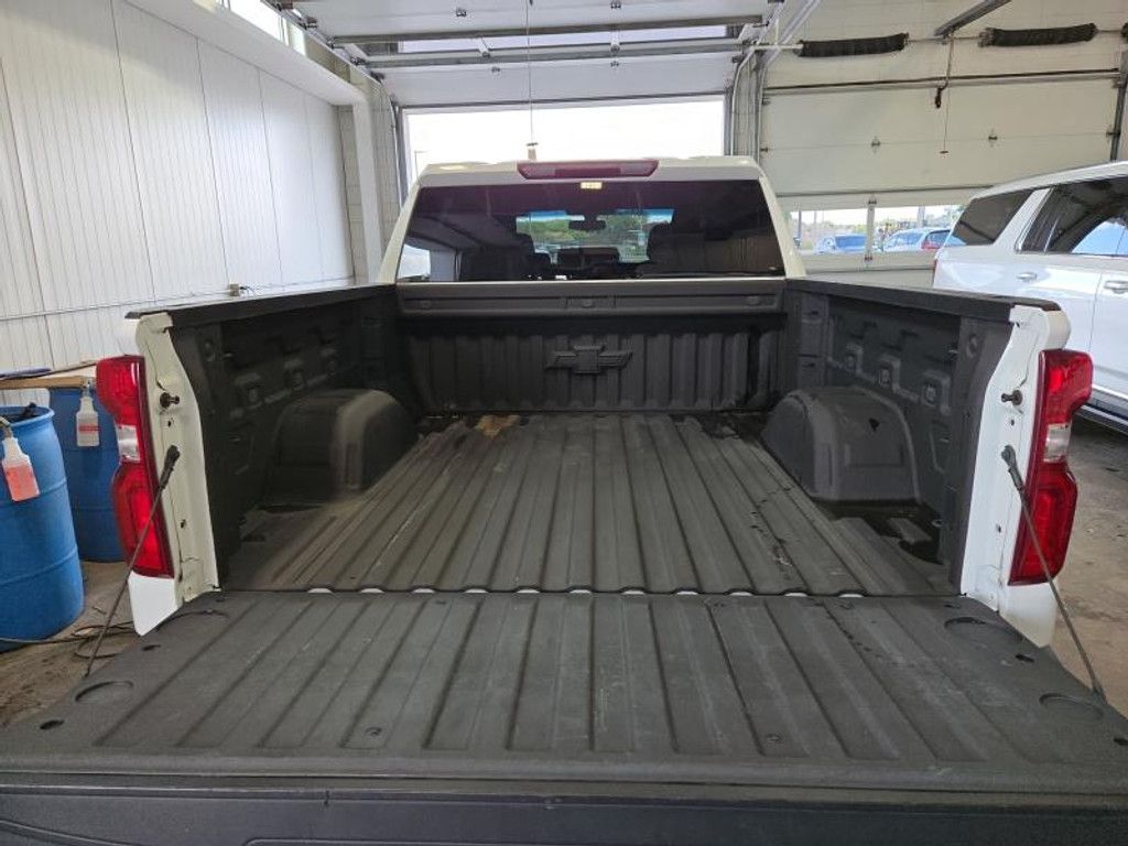 2021 CHEVROLET Silverado - photo 16