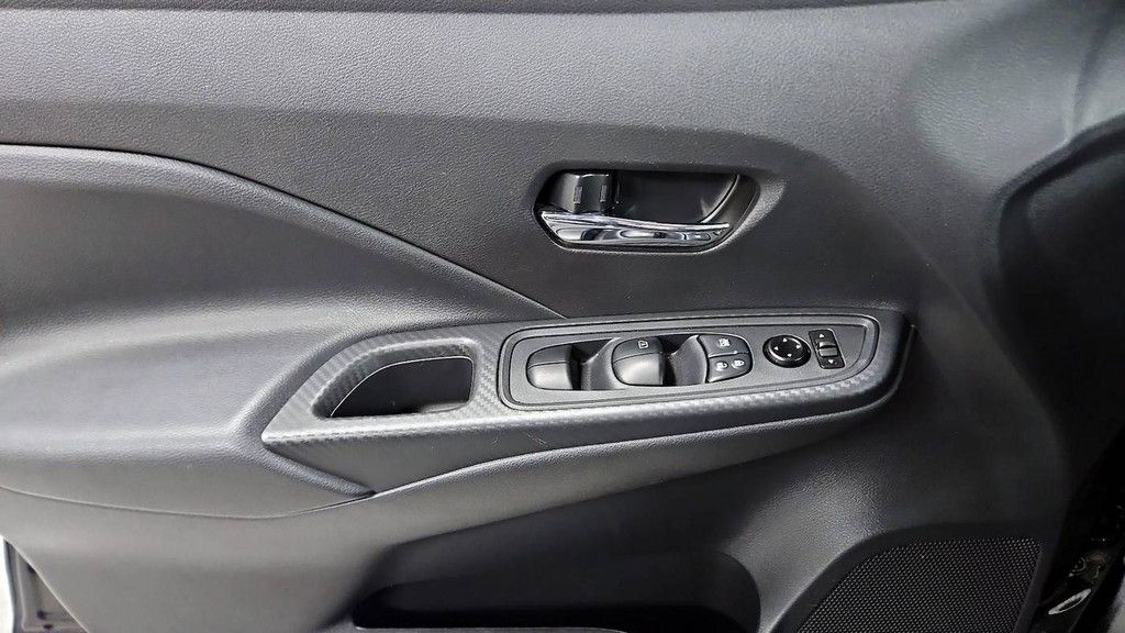 2025 NISSAN Versa - photo 26