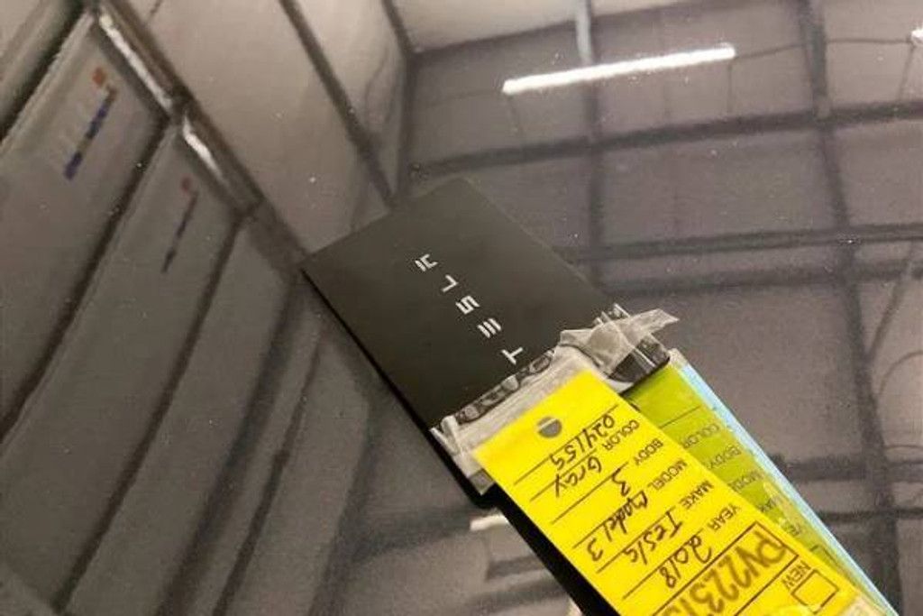 2018 TESLA Model 3 - photo 9