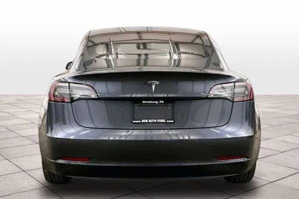 2018 TESLA Model 3 - photo 4