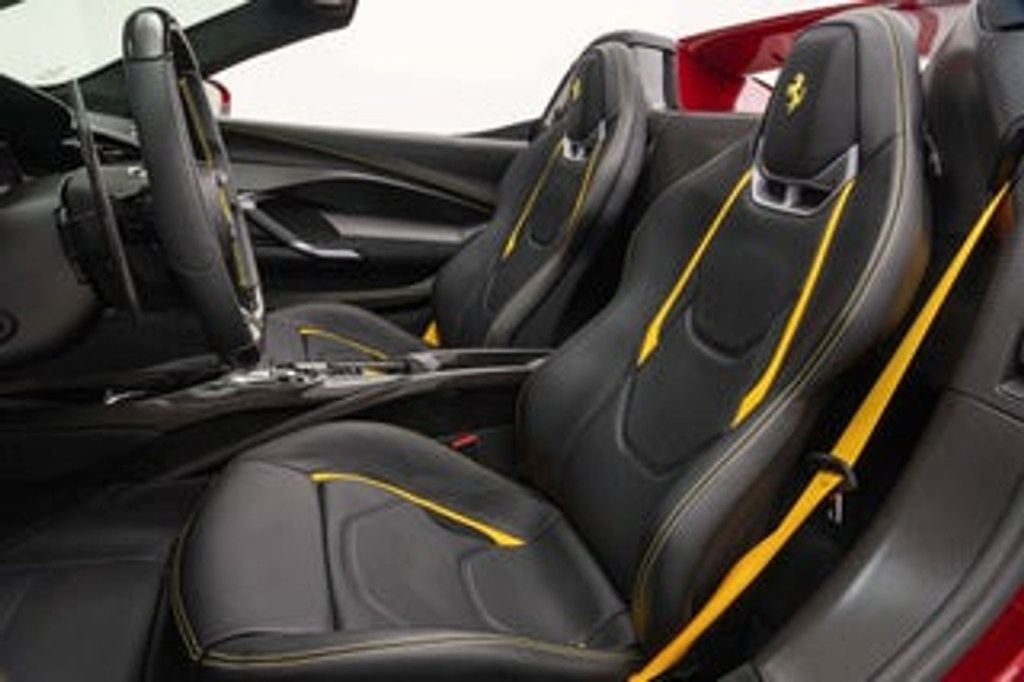 2025 FERRARI 296 - photo 5