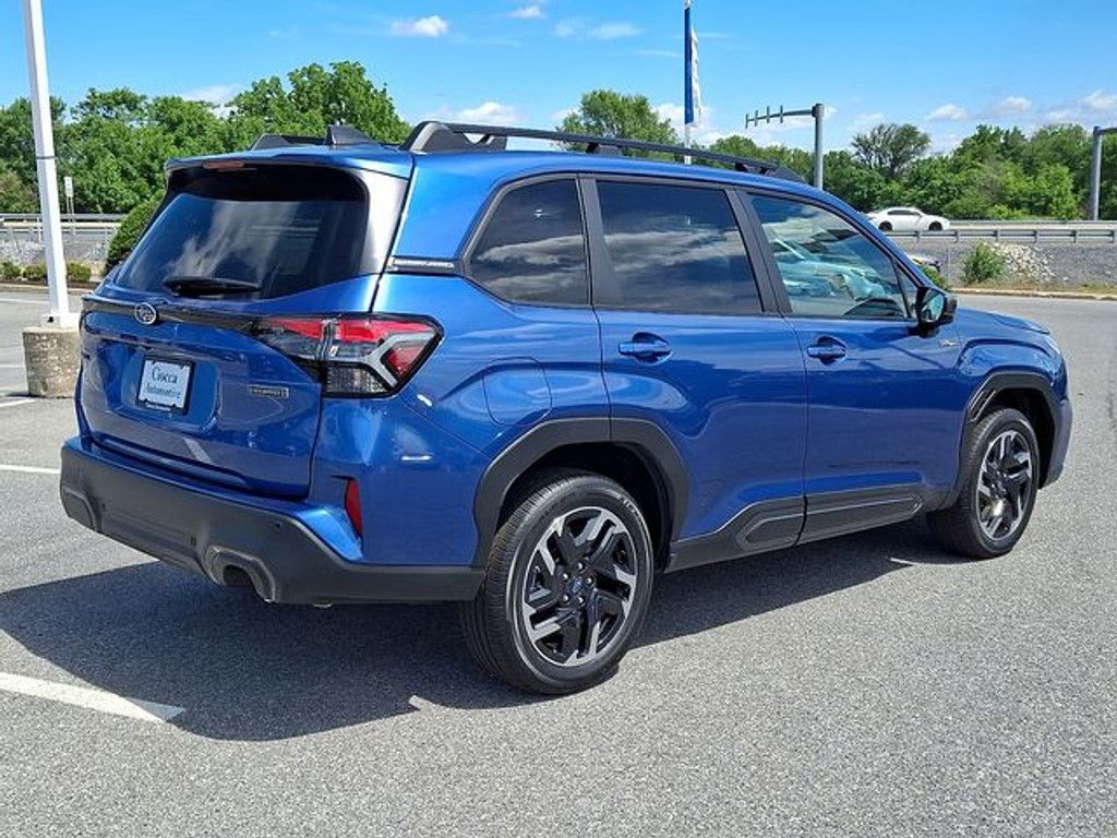 2026 SUBARU Forester - photo 8