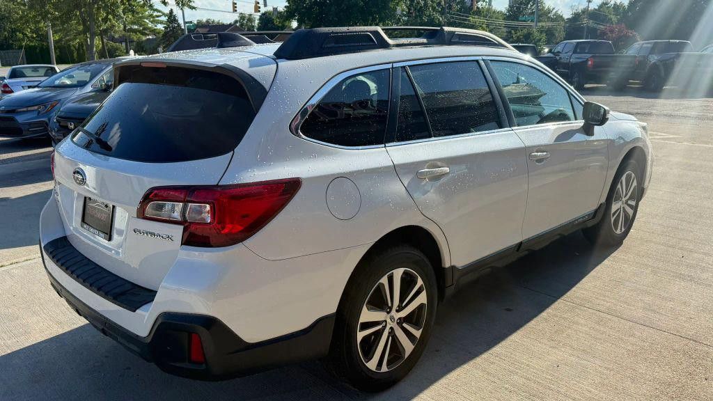 2019 SUBARU Outback - photo 3