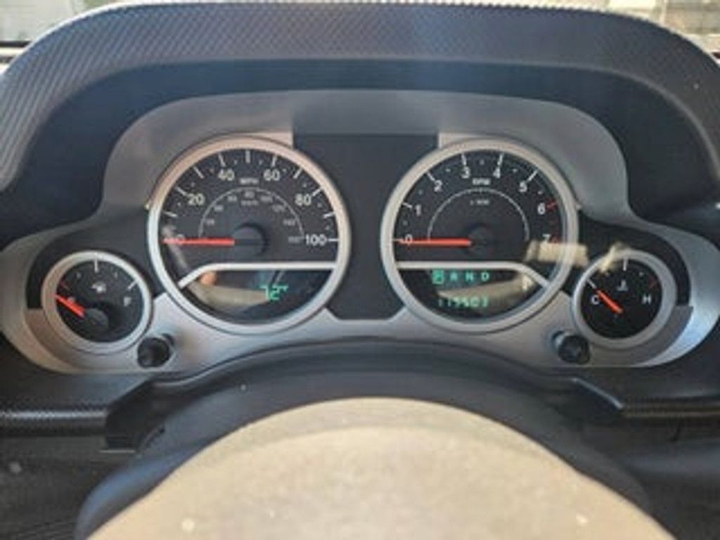 2010 JEEP Wrangler - photo 12