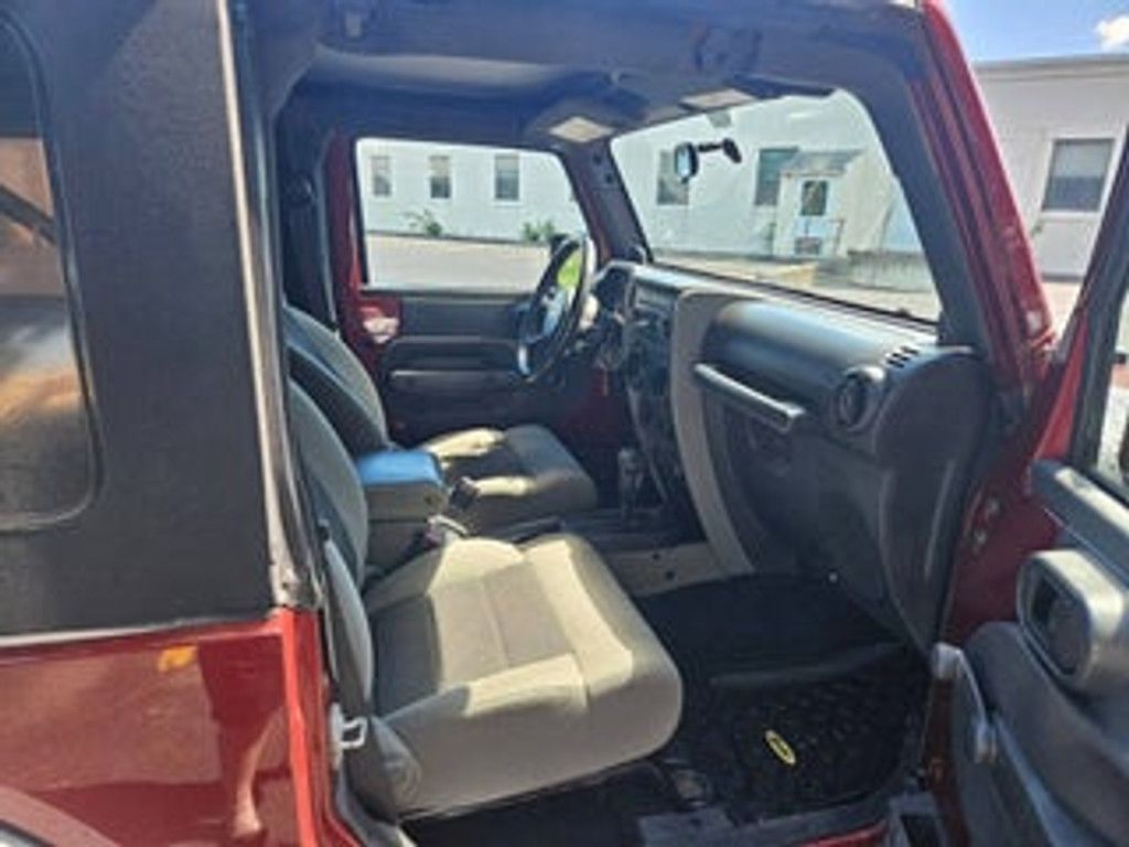 2010 JEEP Wrangler - photo 15