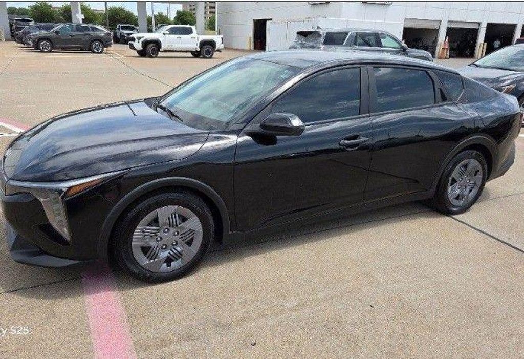 2025 Kia K4 LX LXS