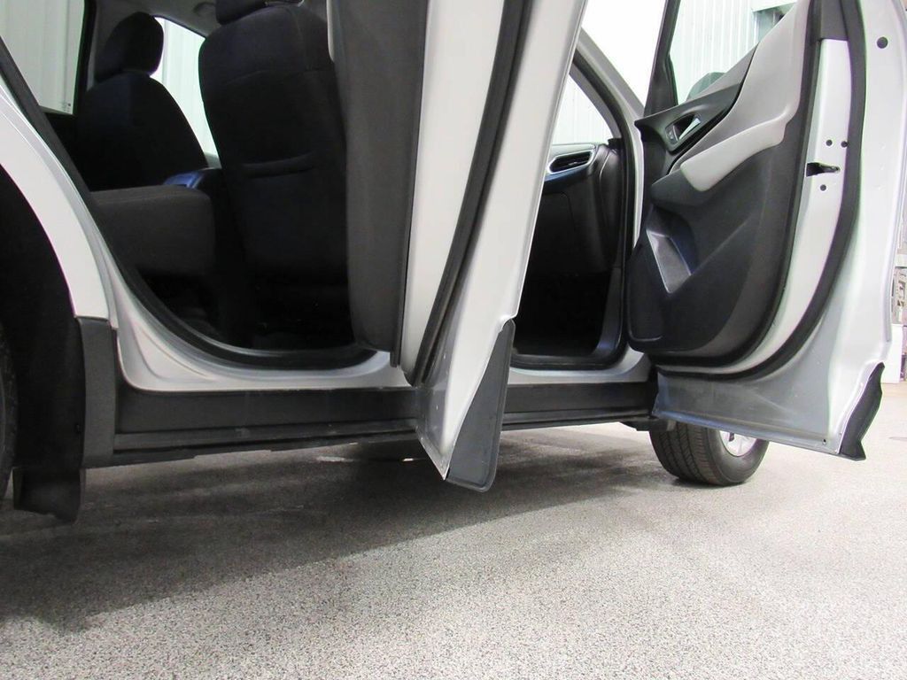 2021 CHEVROLET Equinox - photo 16