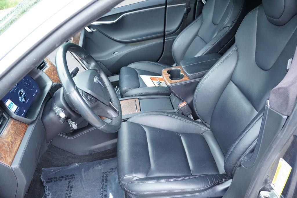 2020 TESLA Model S - photo 15