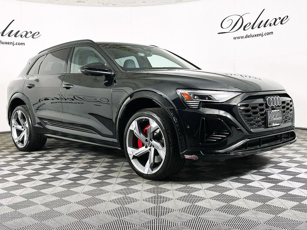 2024 AUDI SQ8 quattro Prestige for sale at Deluxe Auto Sales of Linden