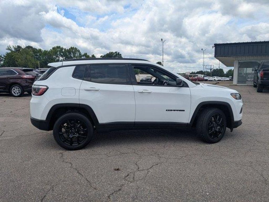 2025 JEEP Compass - photo 11