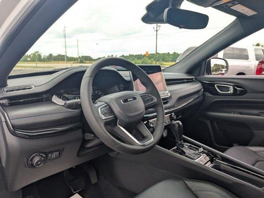 2025 JEEP Compass - photo 15